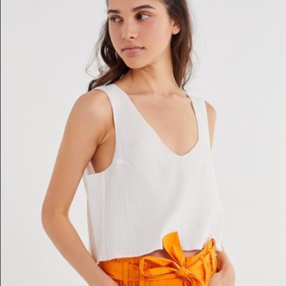 White linen Urban Outfitters crop top